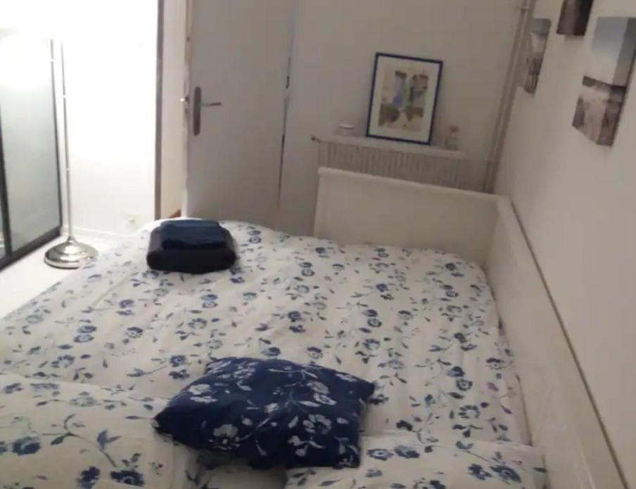 Chambre Chez L'Habitante Avec Salle De Bain Et Cuisine Communes - Presence D'Un Chat Bordeaux Luaran gambar